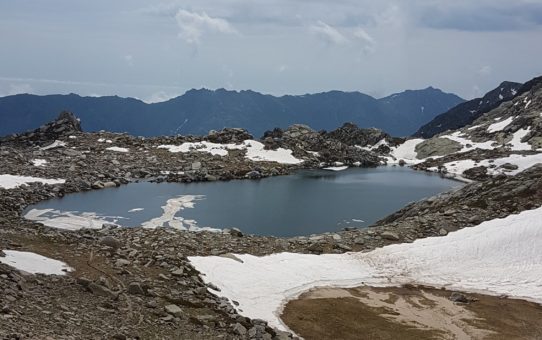 Lac de Bastani  (même pas peur !)